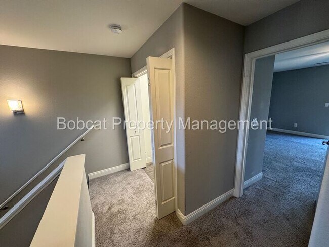 Building Photo - 1292 Saltern Dr