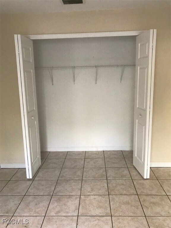 Building Photo - 1212 SE 24th Ave