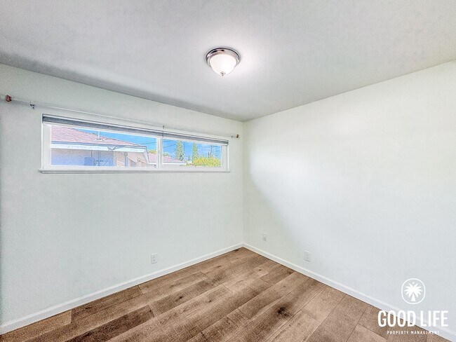 Building Photo - SD: 3BD/2BA Home in Oceanside with Private Backyard, Wood-Burning Stove & In-Unit Laundry