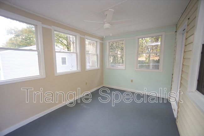 Building Photo - 3413 Cheyenne Rd