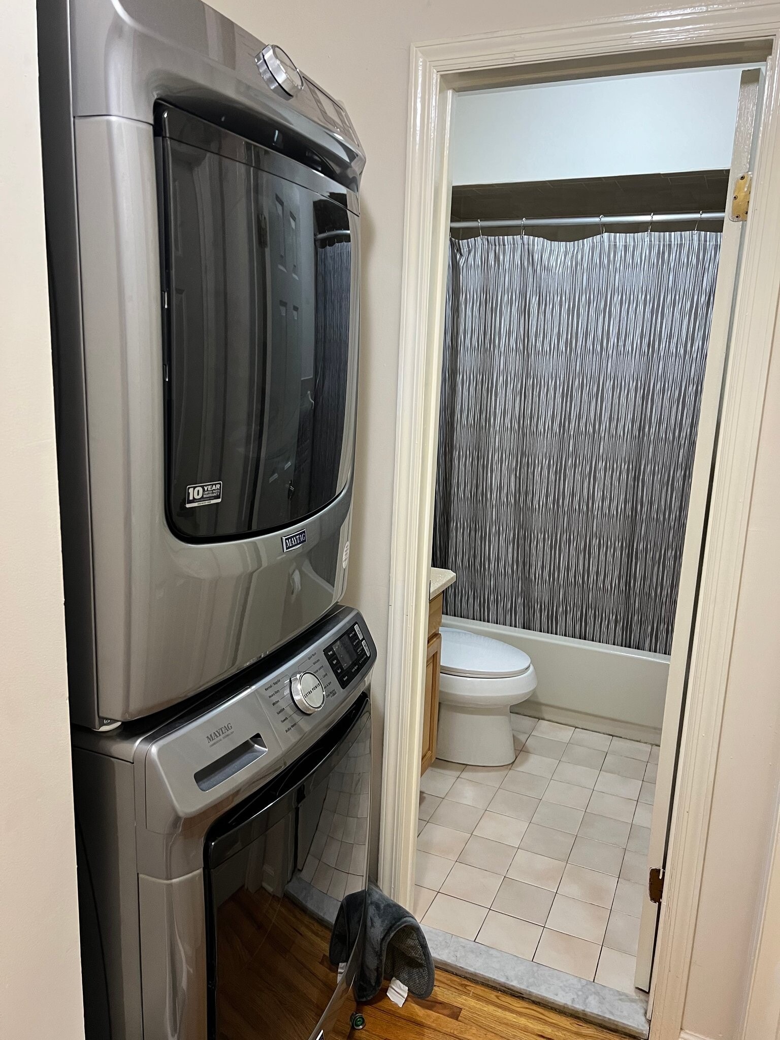 Building Photo - 3631 Bergen Ct