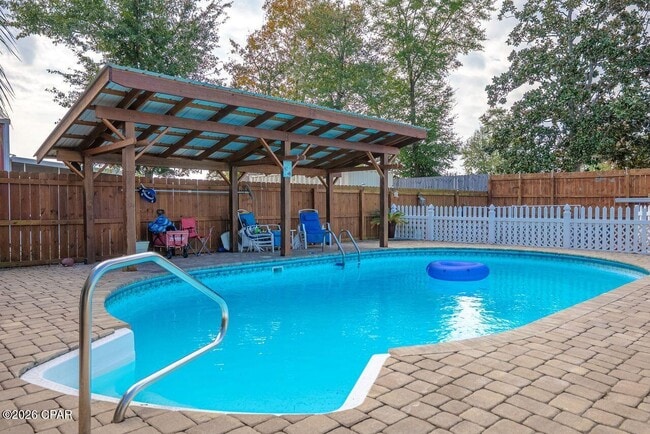 Building Photo - 6224 Seminole Dr