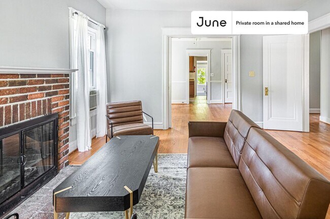 Building Photo - Room in Shared 6 bed/3 bath home in Brookland