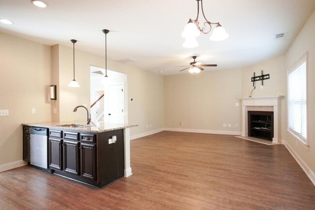 Building Photo - Available March 18, 2026