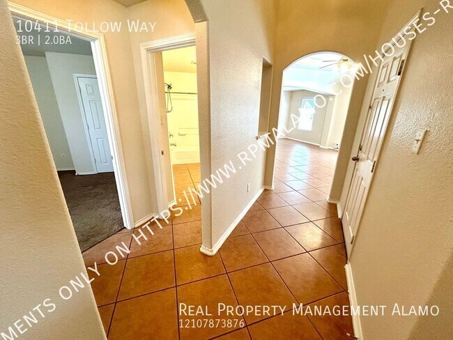 Building Photo - 10411 Tollow Way