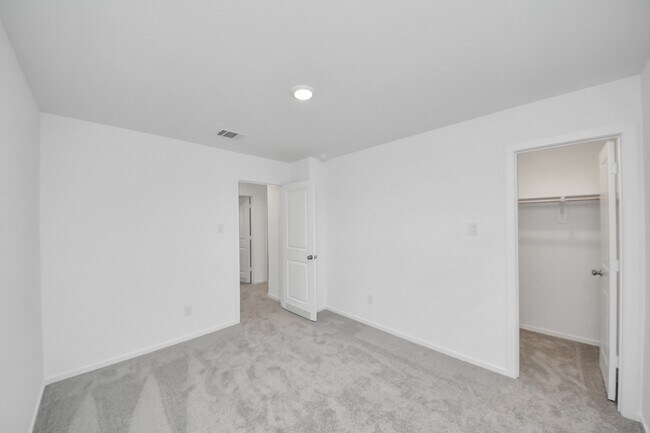 Building Photo - 3052 Dawn Sound Dr