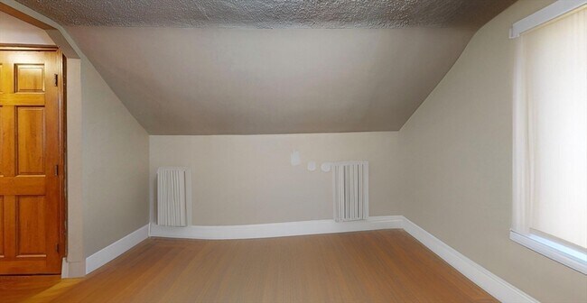 Building Photo - 16 Templeton Pkwy