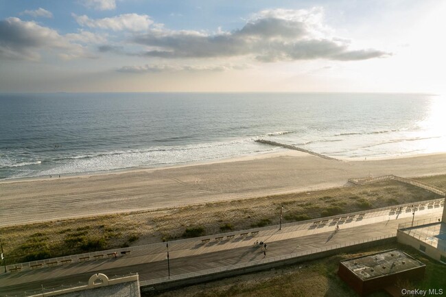 Building Photo - 120 Mitchell Ave