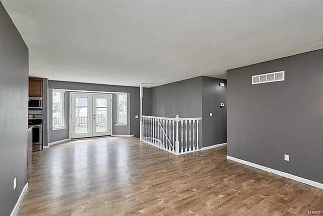 Building Photo - Coming Soon St Peters Area