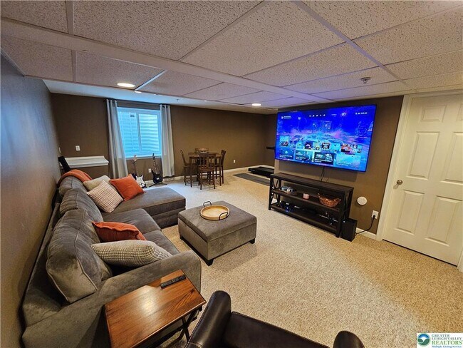 Building Photo - 247 Milkweed Dr