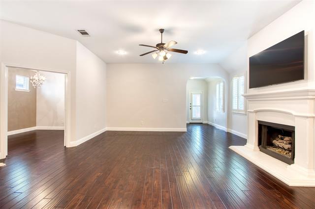 Building Photo - 8609 Dewland Dr