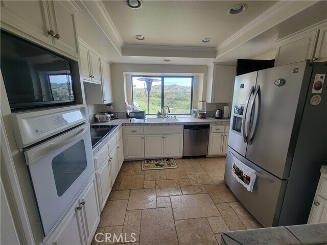 Building Photo - 5 Morning Glory