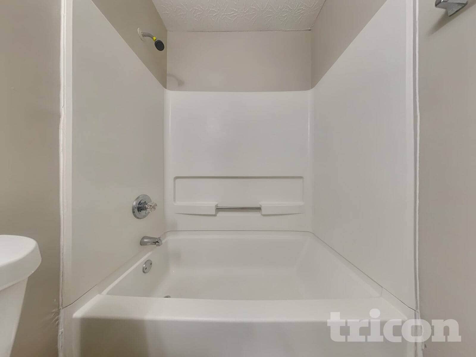 Building Photo - 845 Overlook Trail