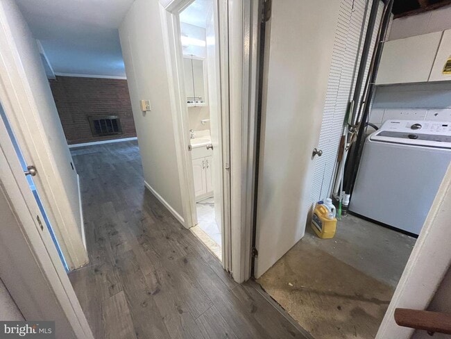 Building Photo - 14915 Daytona Ct