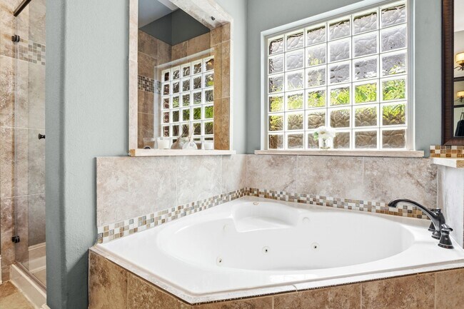 Building Photo - 27383 Pendleton Trace Dr