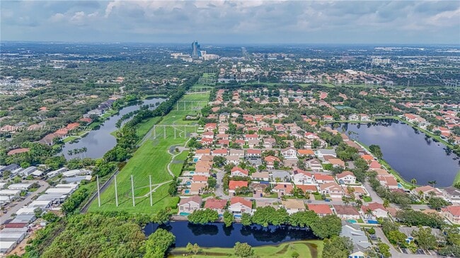 Building Photo - 5371 SW 32nd St