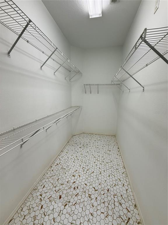 Building Photo - 1160 Cherry Valley Way