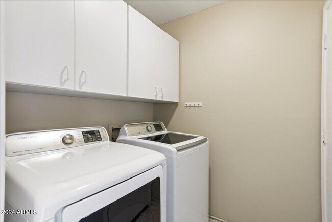 Building Photo - 6349 N 78th St