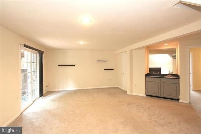 Building Photo - 11956 Sentinel Point Ct