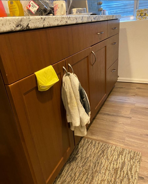 Private Kitchenette - 7162 W Belmont Dr