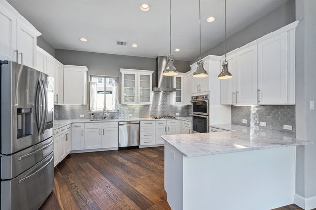 Building Photo - Modern Luxury Meets Austin Charm: 4 BR, 2.5 BA Gem