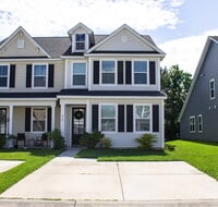 Building Photo - 212 Kirkland St