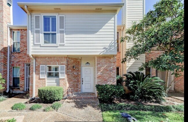 Primary Photo - 5968 Woodway Place Ct