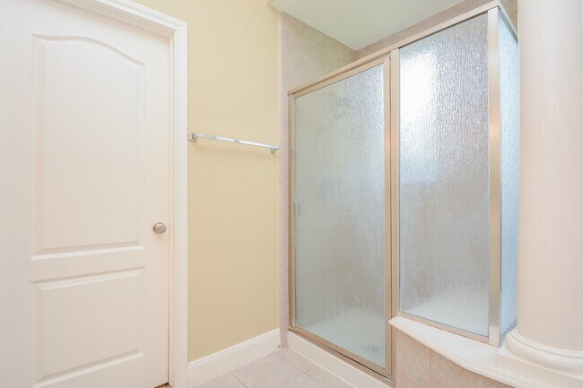 Building Photo - 11812 Sea Shadow Bend