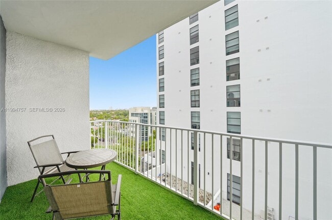 Building Photo - 3180 SW 22nd Terrace