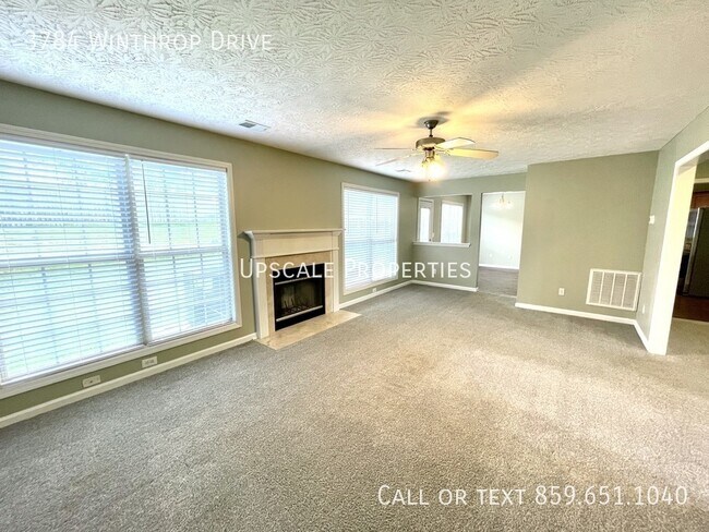 Building Photo - 3784 Winthrop Dr