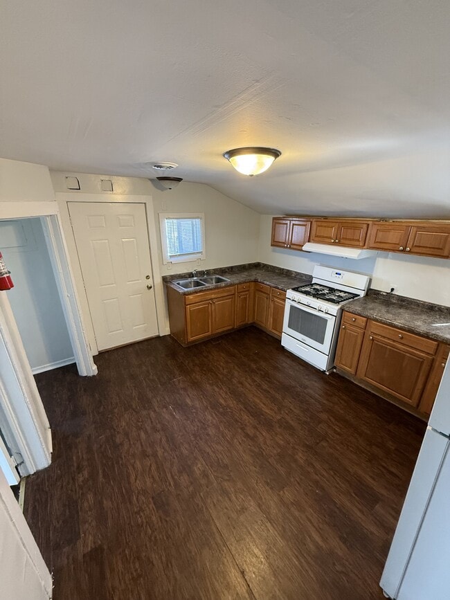Building Photo - 764 Capitol Heights