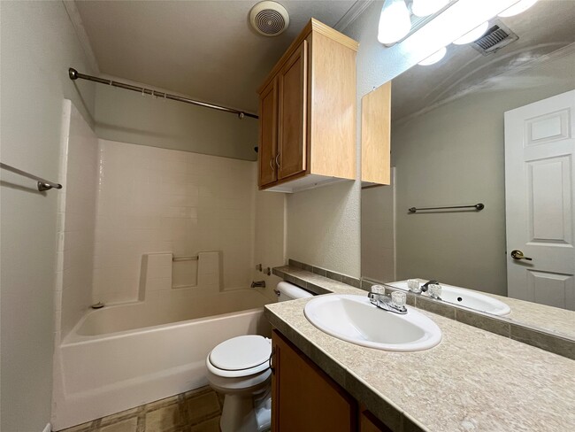 Building Photo - 10214 Berrybriar Ln