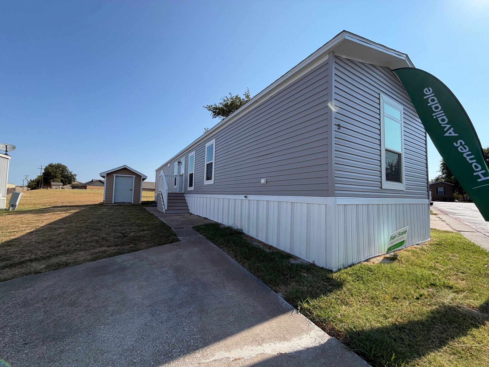 Building Photo - 709 N Collins Fwy