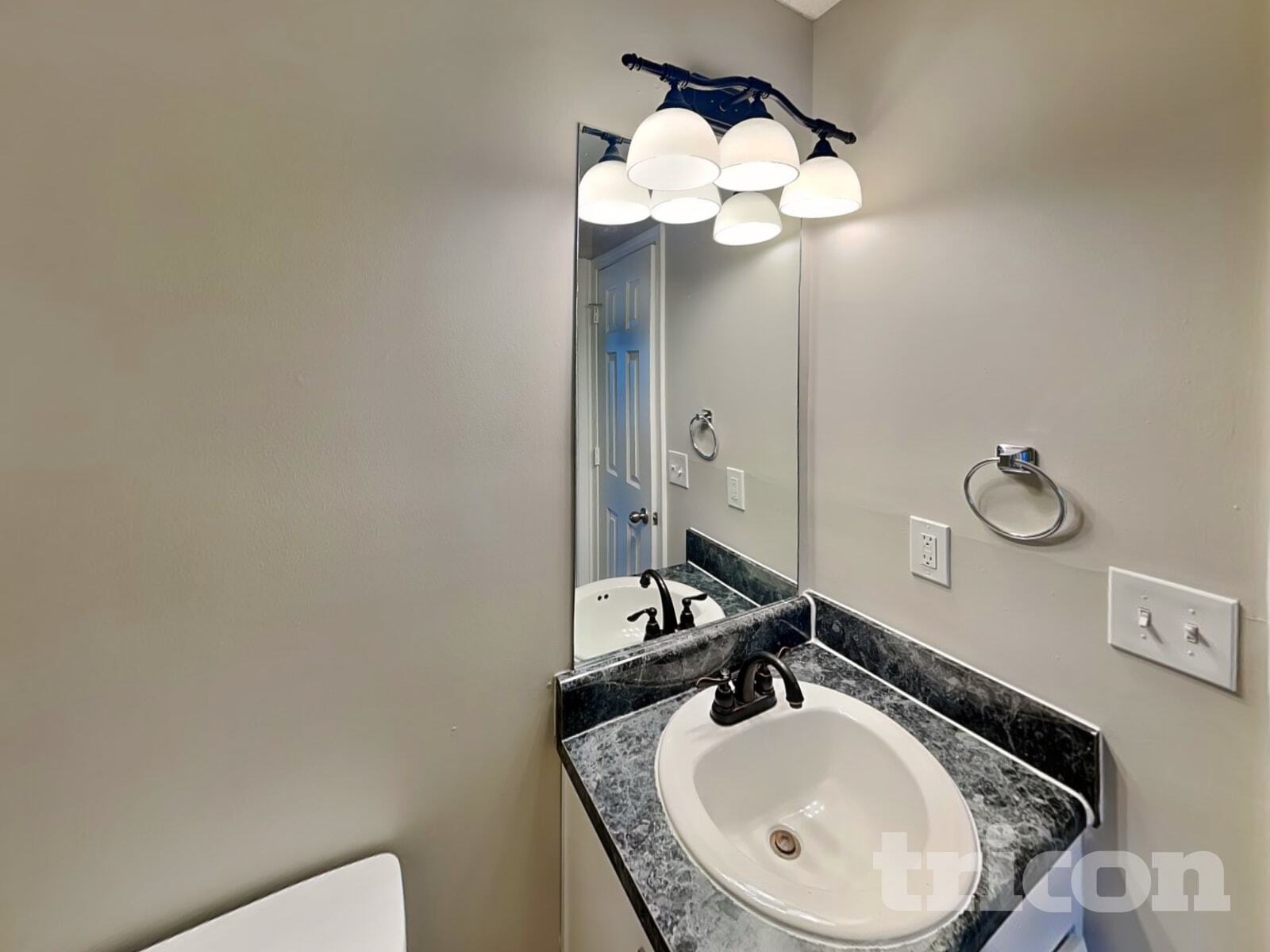 Building Photo - 7436 Petal Pl