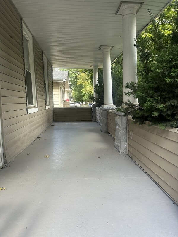 Building Photo - 2180 W 83rd St