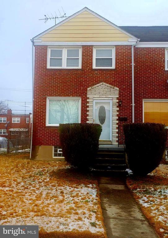 Building Photo - 4760 Homesdale Ave