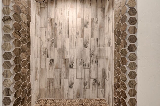 Building Photo - Charming Newly Updated 2 Bed, 2 Bath Home in the Heart of OKC!