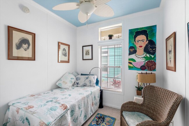 Building Photo - Sunset Harbor at Cow Key Marina 6 month furnished rental