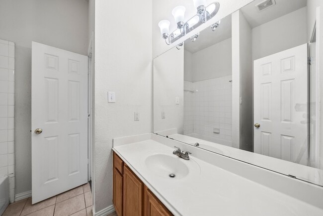 Building Photo - 6507 Watch Hill Ct