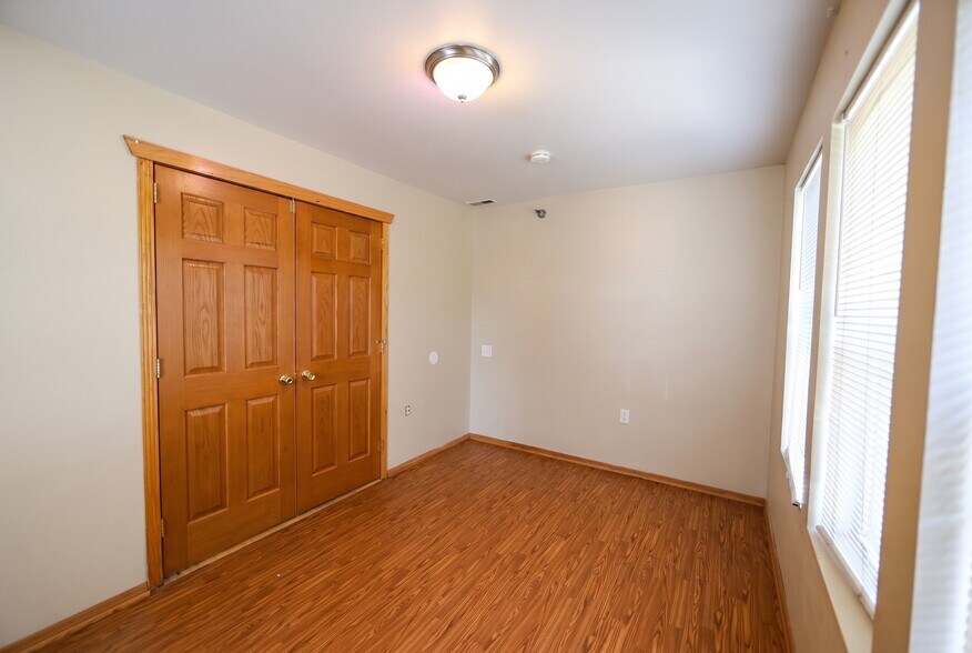 Building Photo - 520 W Mifflin St