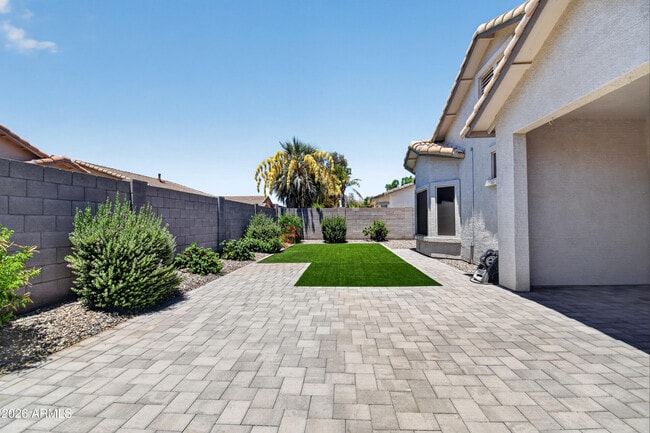 Building Photo - 3680 S Joshua Tree Ln