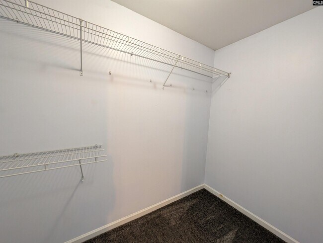 Building Photo - 13 Lillie Ln