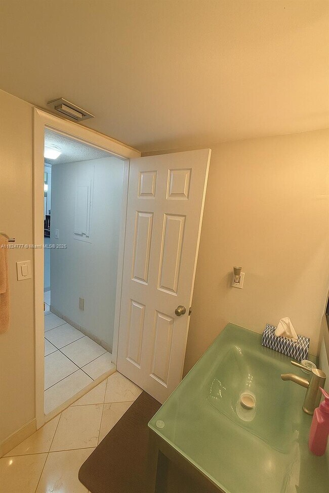 Building Photo - 13341 SW 88th Terrace