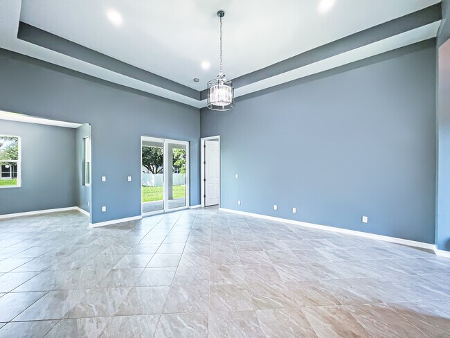 Building Photo - 5229 7th St W