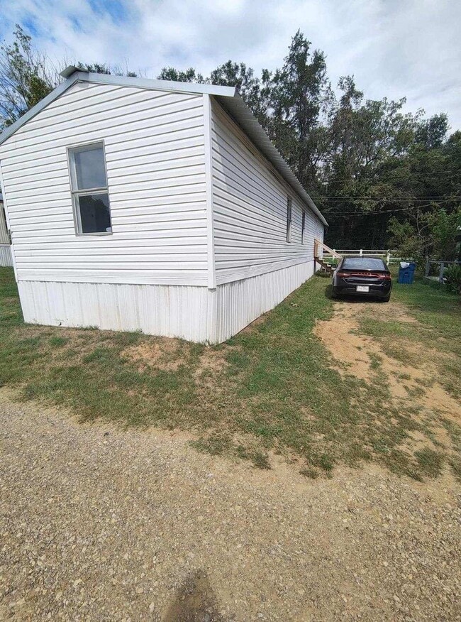 Building Photo - Cozy Retreat in Rusk, TX – Mobile Home for...