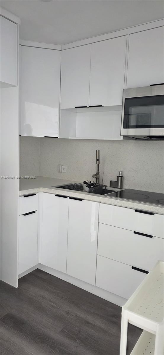 Building Photo - 7904 West Dr