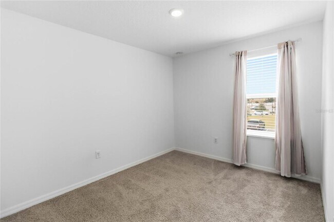 Building Photo - 1851 Roosevelt Pl