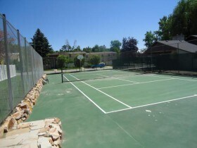 Building Photo - 4 Bedroom 3.5 Bathroom Townhome in Provo!