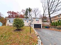 Building Photo - 11 Monadnock St