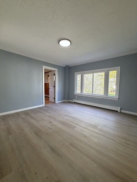 Building Photo - 326 N Main St